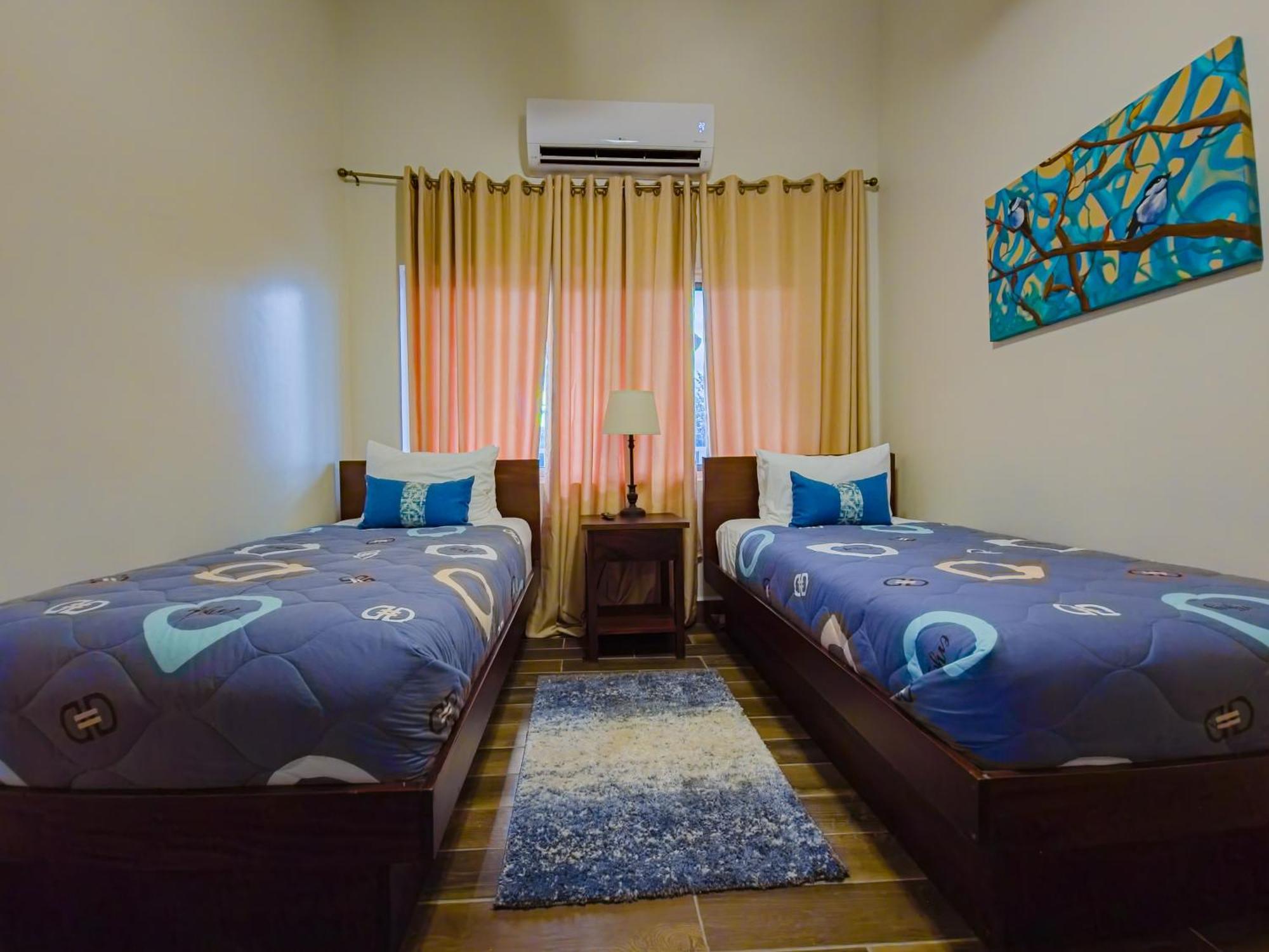 Louis' Apartments Placencia Luaran gambar
