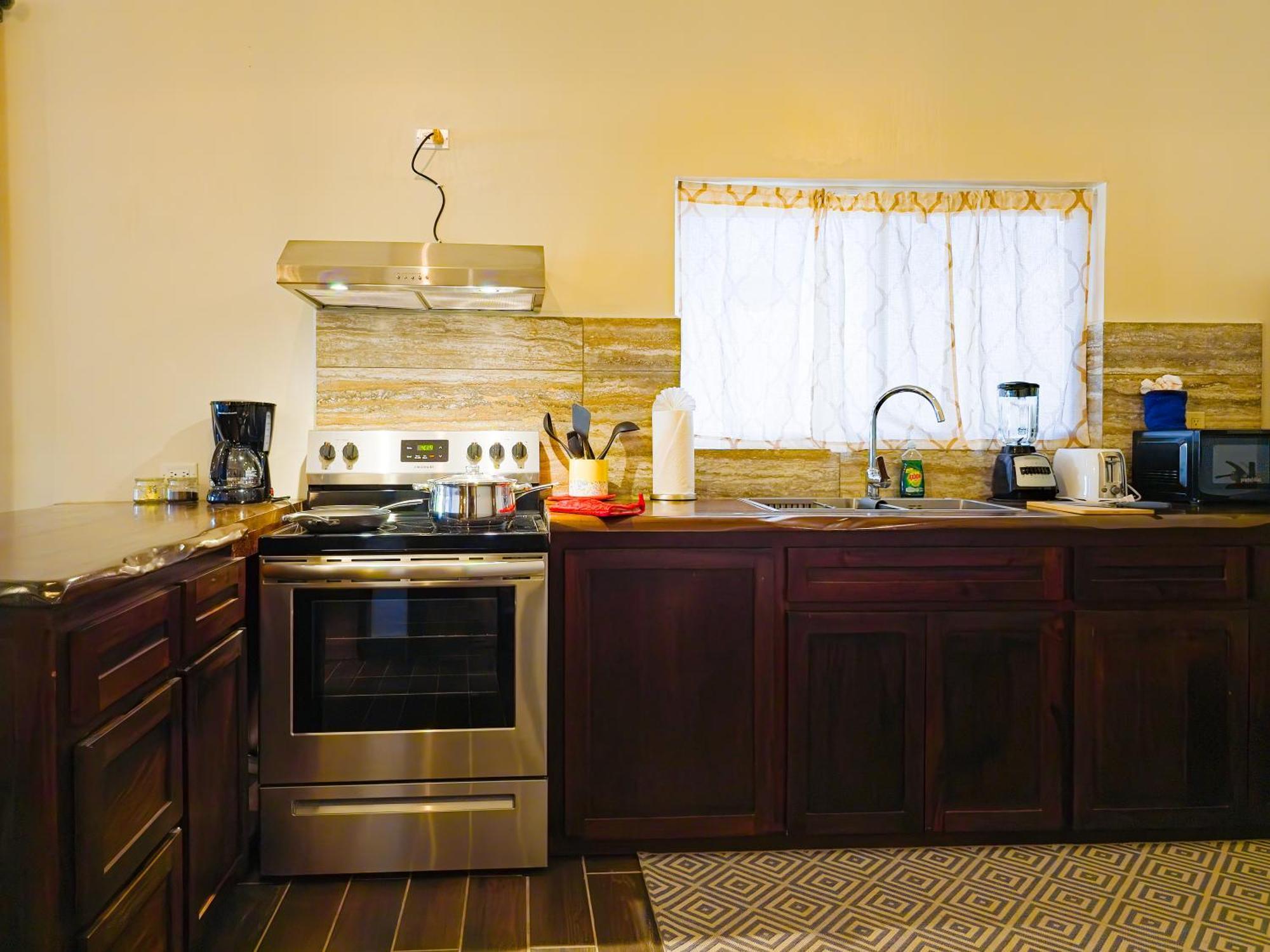 Louis' Apartments Placencia Luaran gambar