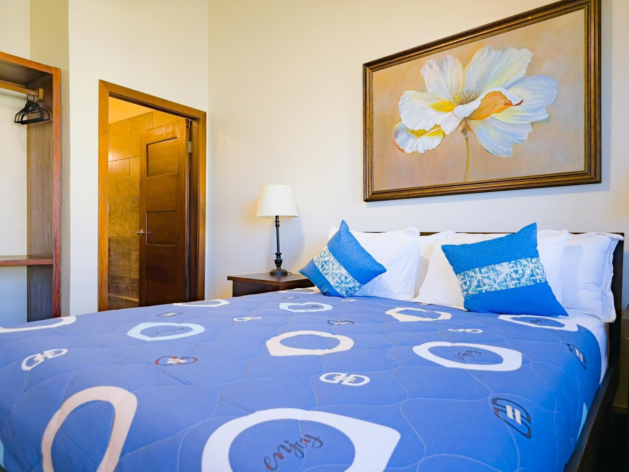 Louis' Apartments Placencia Luaran gambar