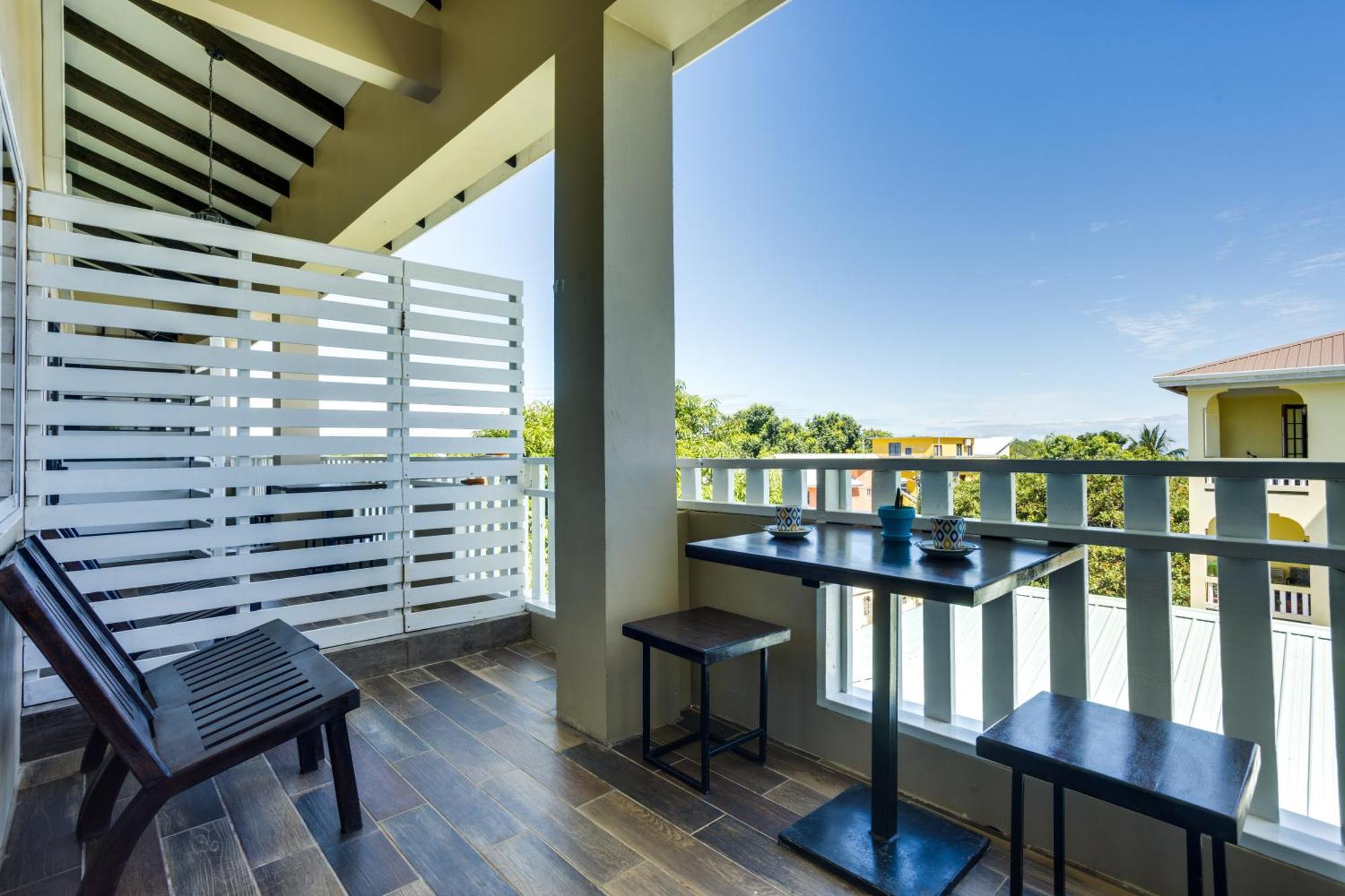 Louis' Apartments Placencia Luaran gambar
