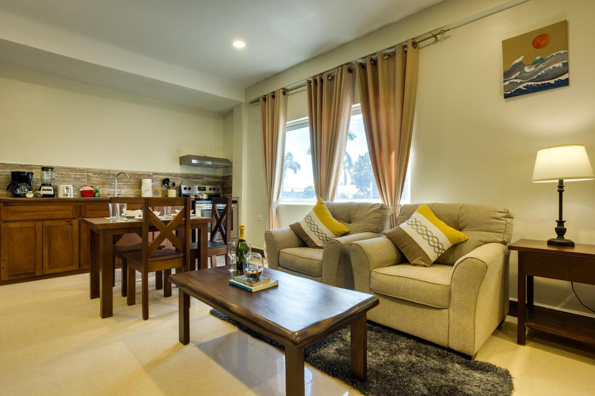 Louis' Apartments Placencia Luaran gambar